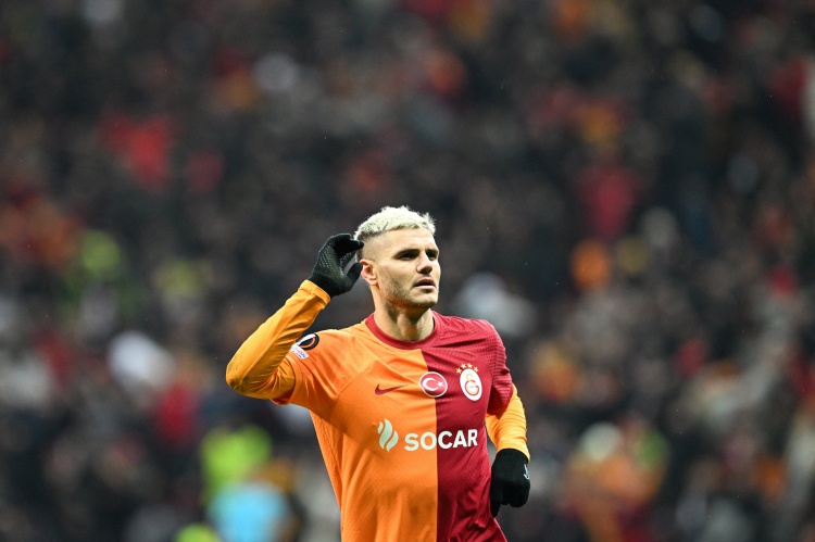 加拉塔薩雷主帥:伊卡爾迪的疼痛有所緩解,他將做核磁共振檢查