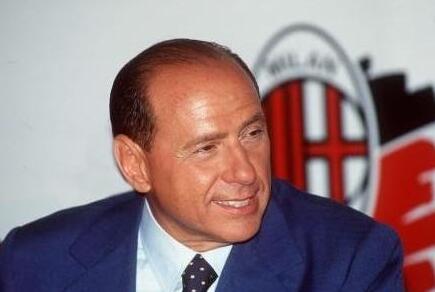 加利：貝總過去曾在全隊(duì)面前力挺主帥薩基，但卡爾迪納萊在哪里？